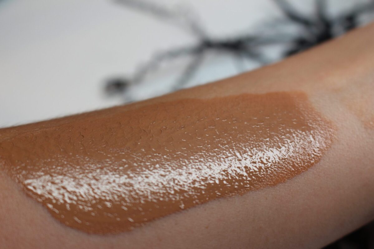 swatch of Maestro Glow in shade &
