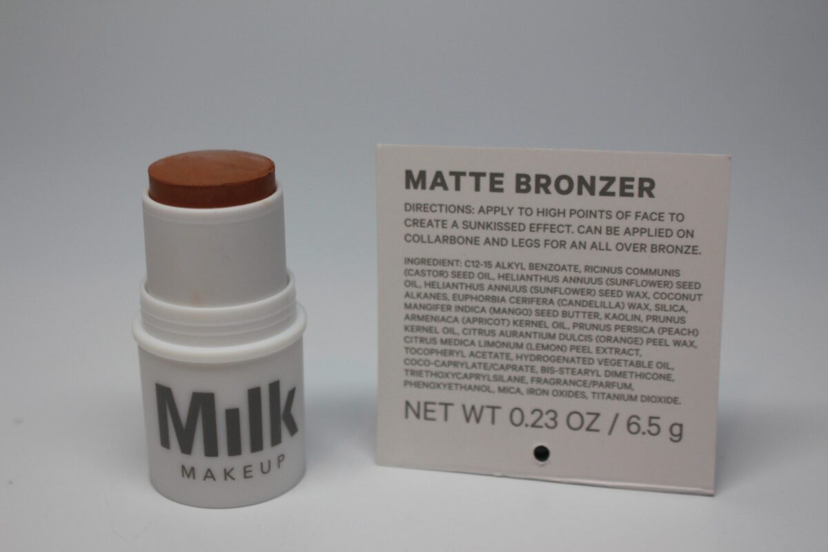 Milk-makeup-matte-bronzer-sunkissedeffect-instanthydration-glowingskin
