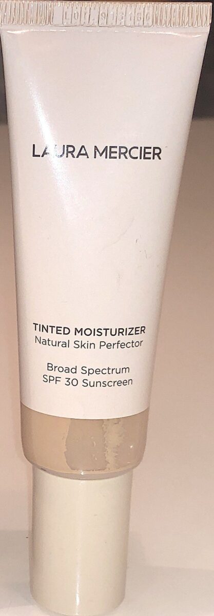 LAURA MERCIER TINTED MOISTURIZER COMES PACKAGED IN A TUBE