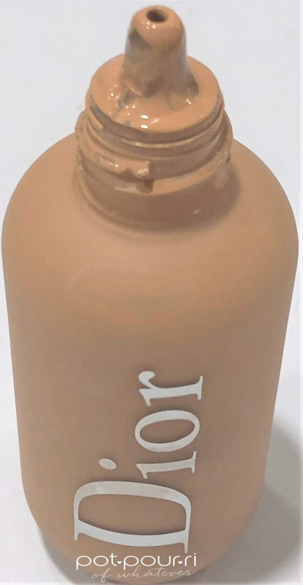 DIOR BACKSTAGE FACE BODY FOUNDATION SOFT SQUEEZE BOTTLE
